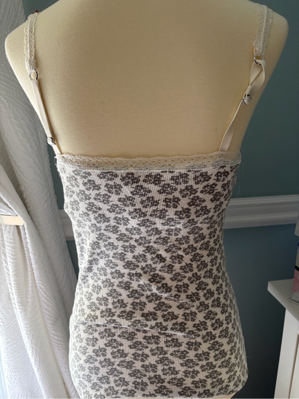 Cream Floral Lace Trim Cami Tank